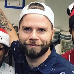 Meet your Posher, Joshua